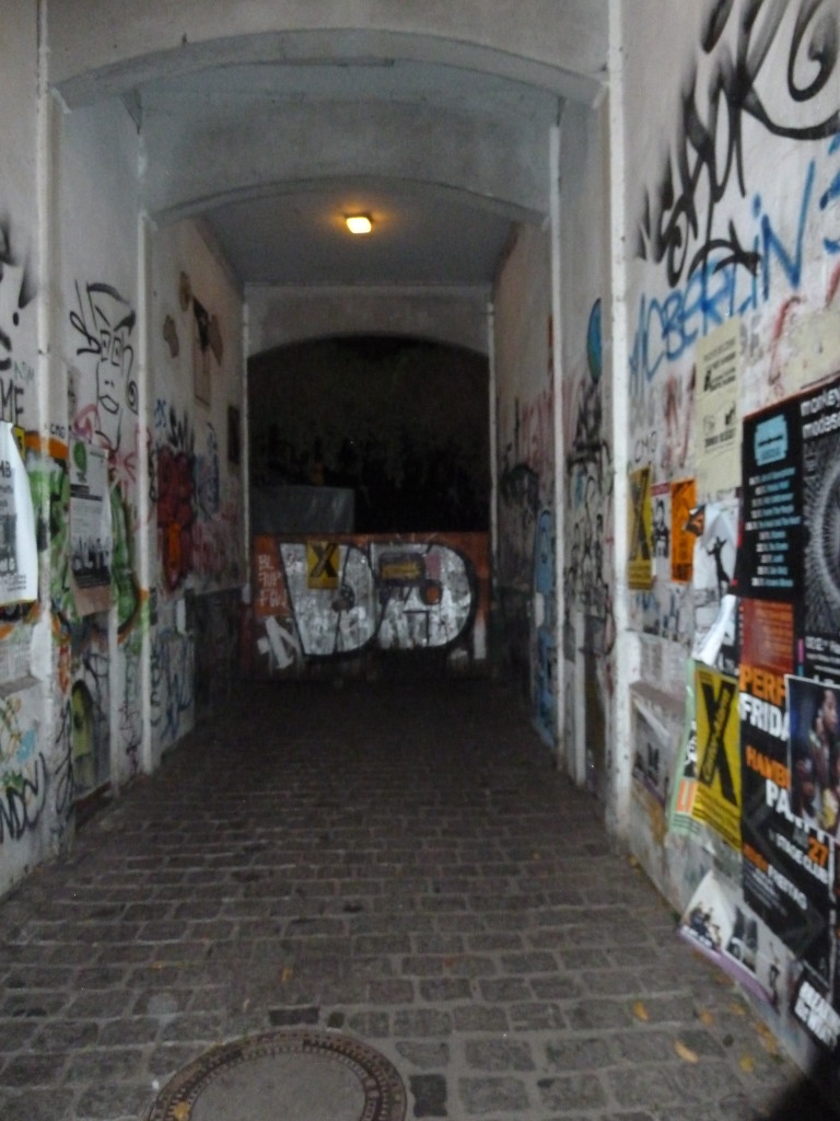 A decorated passage, Hamburg, Germany Photo credit: M. Ciavardini