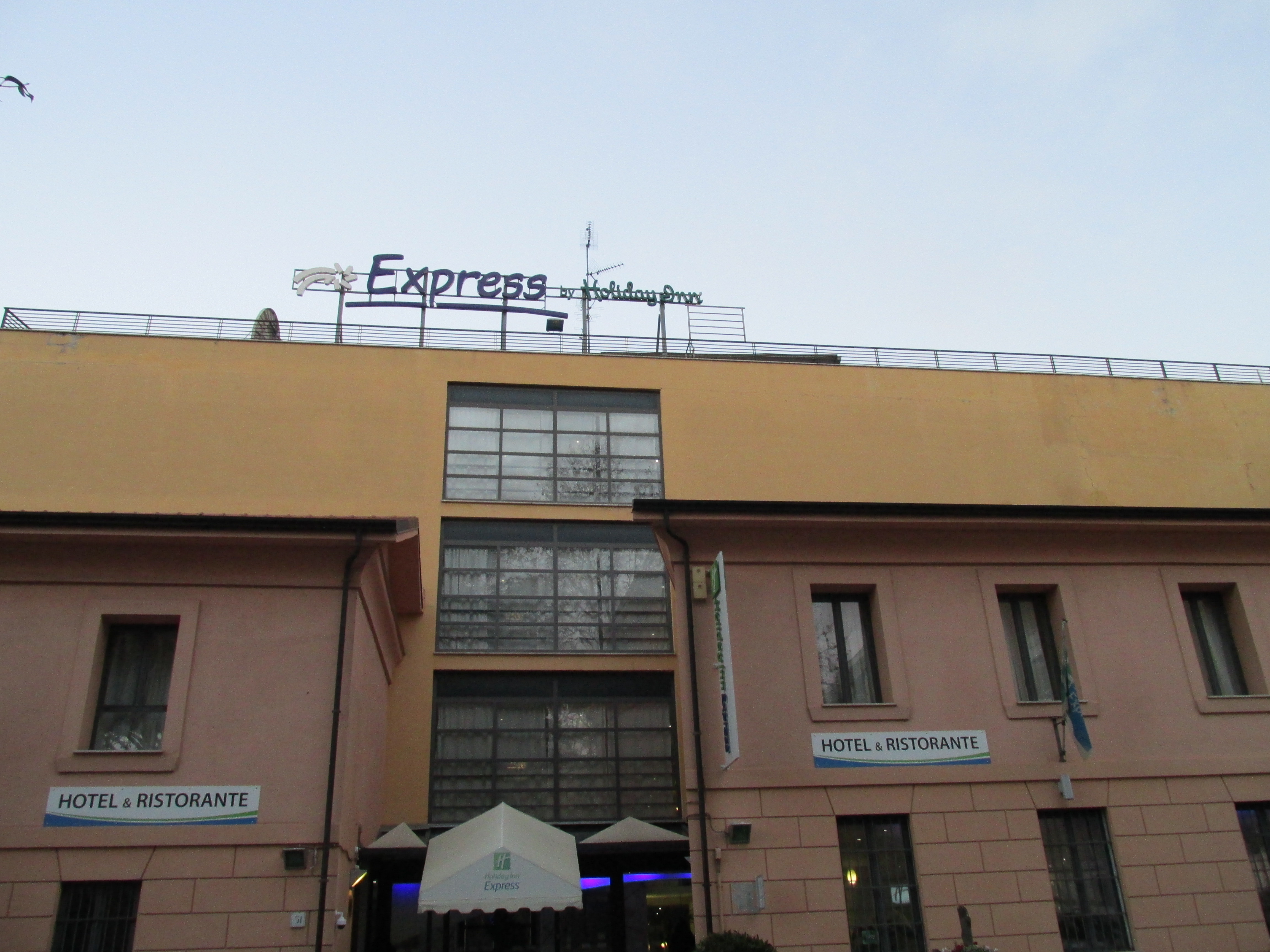 Holiday Inn Express Rome–San Giovanni Photo credit: Michael Ciavardini