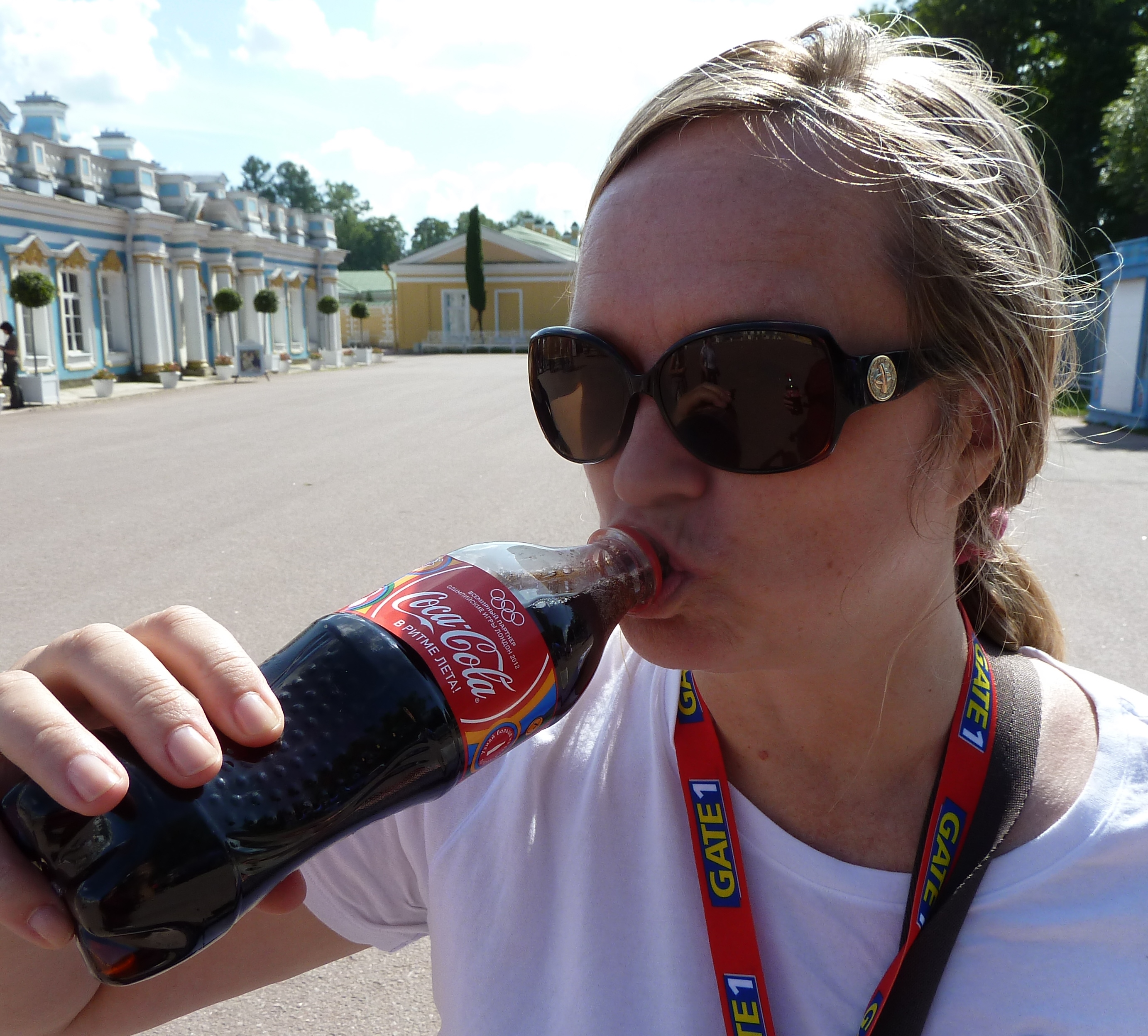 Summer-Palace-Russia-drinking-Coke-credit-M-Ciavardini.jpg