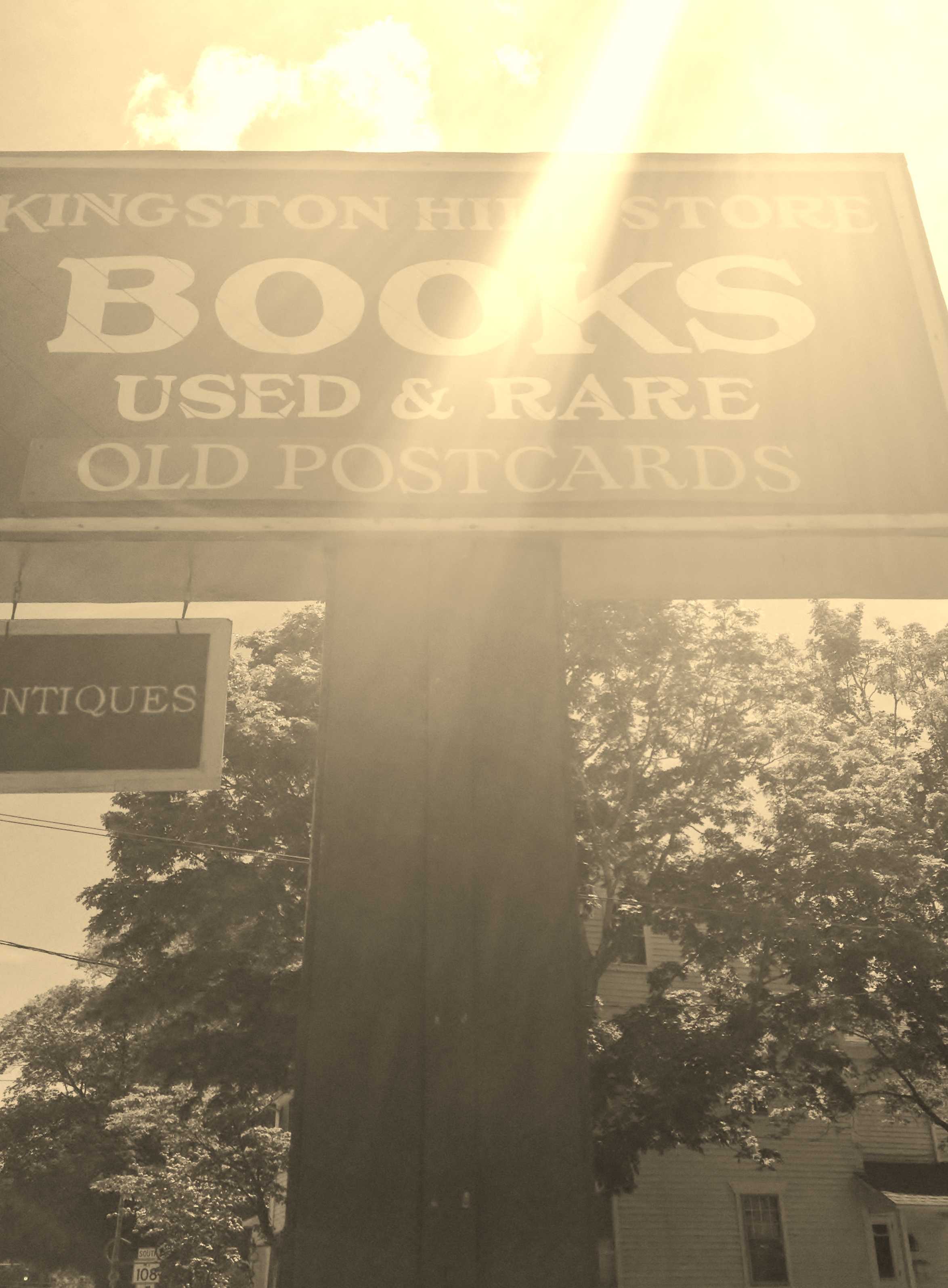Kingston-Hill-Store-sign.jpg